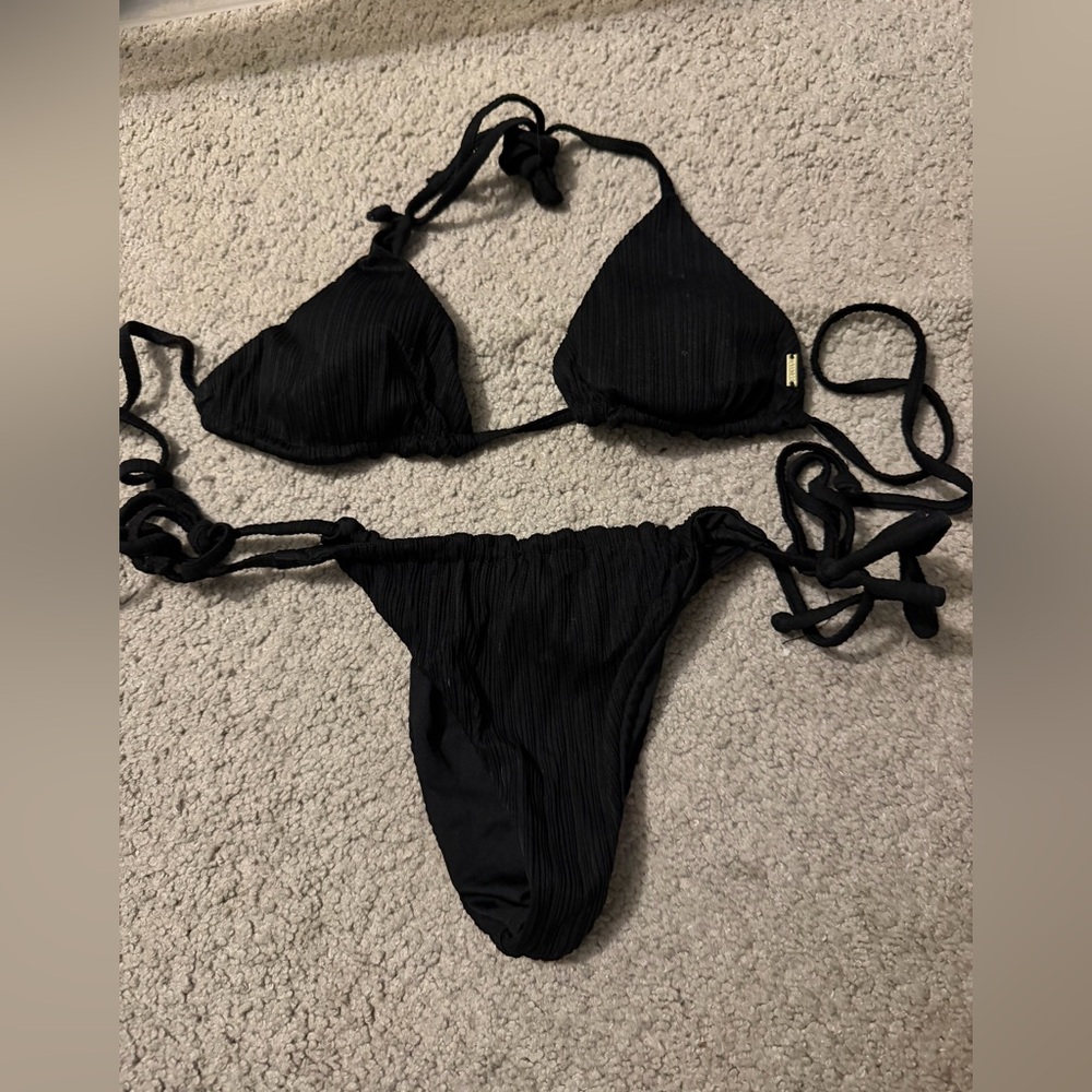 Topanga Black Bikini Set